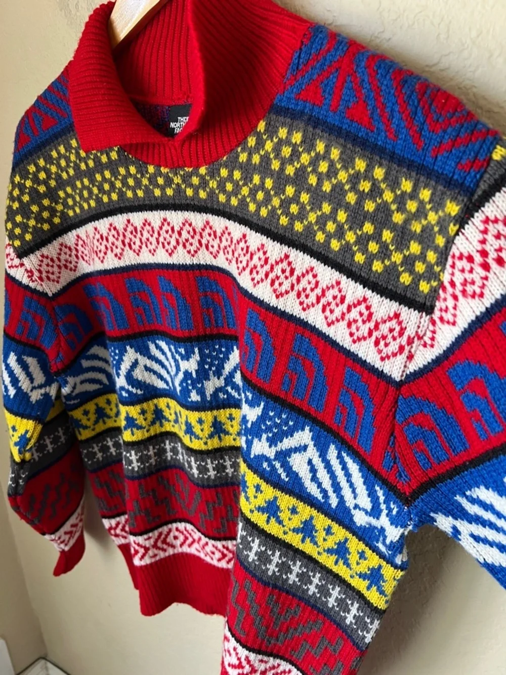 The north face vintage  wool knit fair isle style  collared sweater